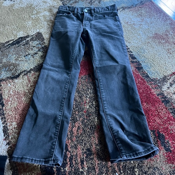 Old navy straight legged Jeans - Picture 1 of 3